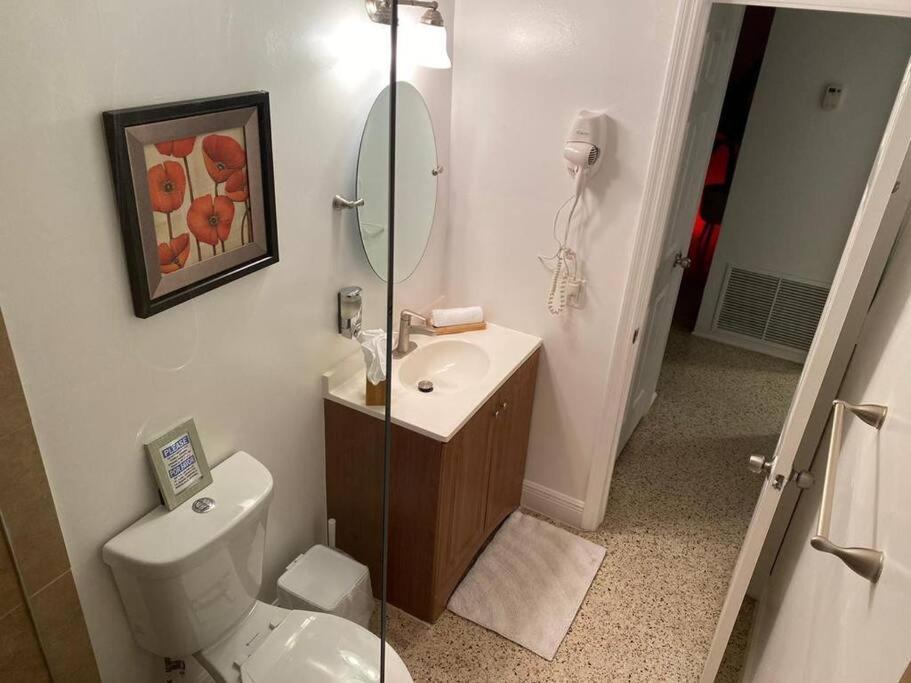 Stayover In Miami Home 2Br - 1Bth - Free Parking Esterno foto